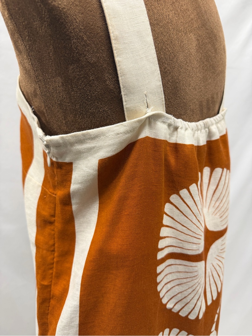 Magaschoni 100% Linen Brown & Cream Geometric Sleeveless Dress - Picture 4 of 13